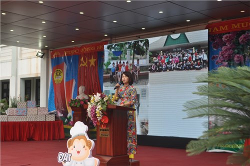 Trường THCS Thượng Thanh tổ chức Lễ ra trường cho học sinh lớp 9 năm học 2018-2019.